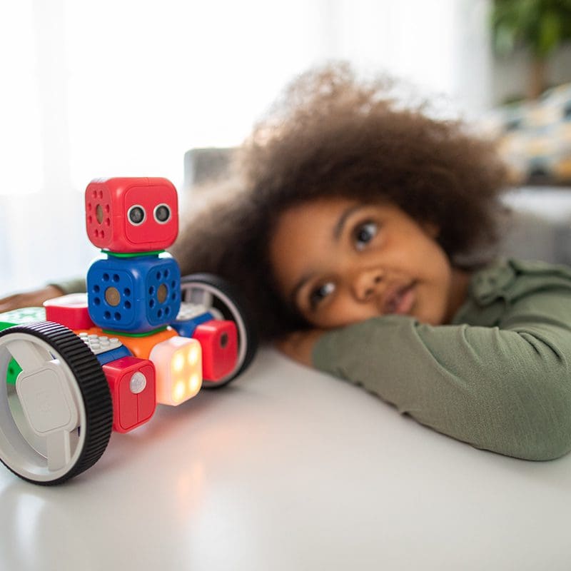 child losing interest in toy child losing interest in toy